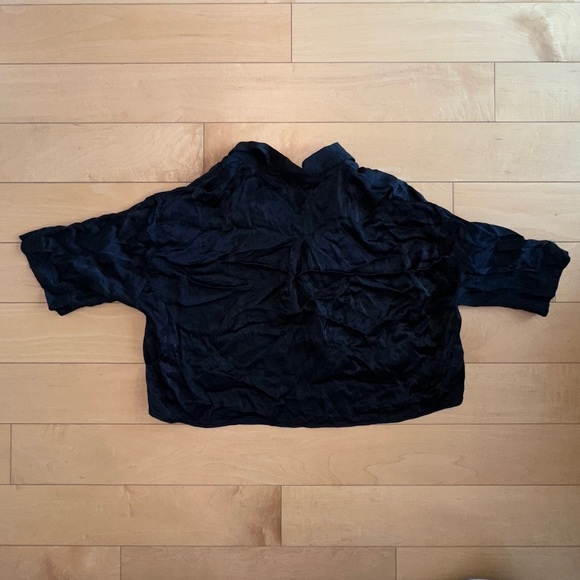 Zara cropped blouse - Picture 2 of 2